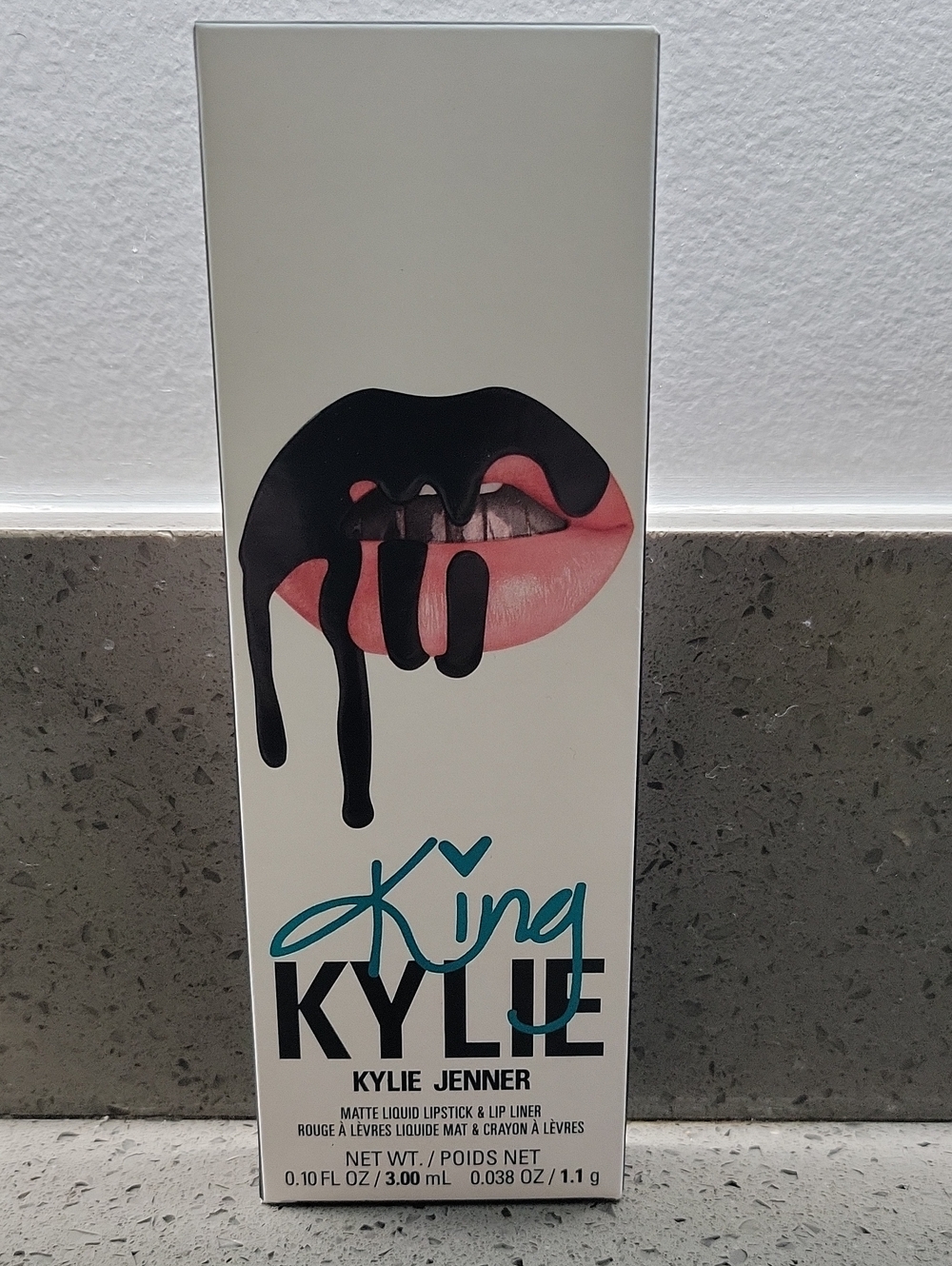 KYLIE Lip Kit Matte Liquid Lipstick & Lip Liner